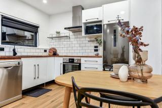 Riverside Apartment - Hamilton - 1