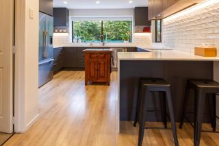 Modern Comforts in Hoon Hay - Christchurch - 7