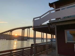 Panoramic Harbour View Apartment - 3