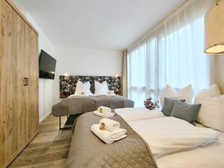 Design Apartment für bis zu 4 im 2 OG, modern, Dachterrasse, Grill, ruhige Lage, Disney plus, Wii, LAN und WLAN - 4