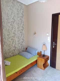 THEANO ROOM 1 - Kalambaka - 9