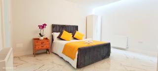 Spacious 2B2B Apartment with Garden - Londra - 1