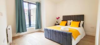 Luxurious and Modern 3b3b Apartment in Hammersmith - 3