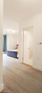 Luxurious and Modern 3b3b Apartment in Hammersmith - 2