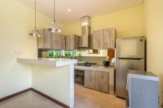 Villa Casey - New Private Villa with 2 Bedroom and Pool By Bali Executive Villa - Kerobokan - 6