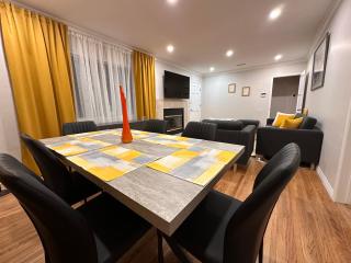 Newly remodelled Los Angeles House with access to pool - 6