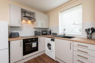 Ground floor apartment in Langley Park - 2