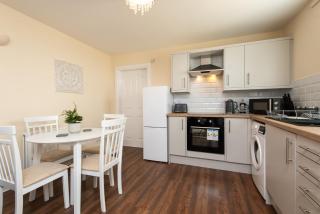 Ground floor apartment in Langley Park - 3