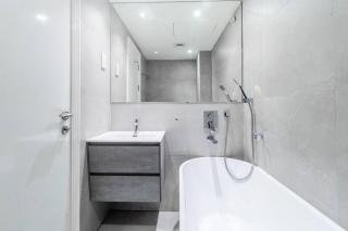 Gorgeous 2 BR with spectacular Sea View - Dubai - 1