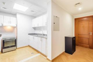 Gorgeous 2BR with Pool w Dubai Wheel View - Dubai - 4