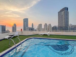 Tuscan style Marina Luxe 1 BR Sleeps 5, Near Beach - Dubái - 8