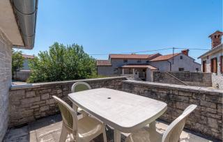Cozy Apartment In Pazin With Kitchen - Pazin - 9