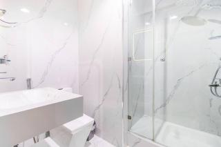 High Floor Spacious 3BR Chic w Amazing Marina View - Dubái - 3