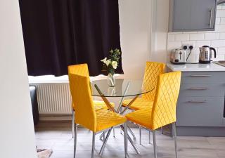 Cosy 4 Bedroom House in Seven Sisters Neath Port Talbot - Seven Sisters - 8