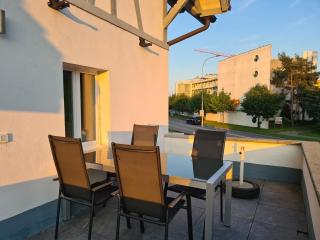 Urban Oasis Apartment - 5