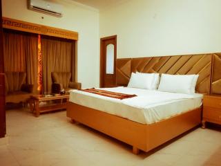 Hill Town Guest House Islamabad - Islamabad - 8