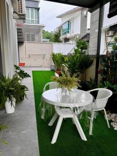 Ktn 3storey 25pax6bedr 8bathr June luxury house - Kuantan - 6