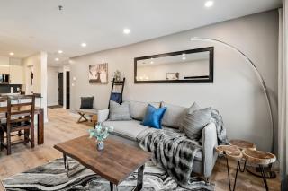 Ski In & Out, Heart of Upper Village - 3