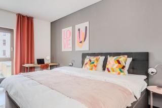 Spacious Family Apartments with Balcony I Metro I Karlín - Prague - 9