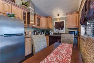 Seclusion Retreat by Stony Brook Cabins - 8