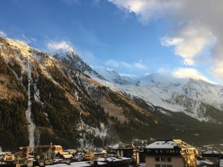 Plein centre vue panoramique exceptionnelle Sud très grand studio - Chamonix - 6
