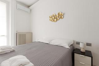M4 Argonne Balcony Apartment - Milan - 2