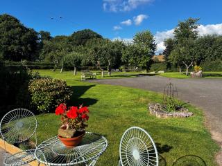 Studio-King Bed-Wye Valley Views - 6