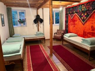 Toktogul Ghesthouse - 9