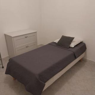 Loue appartement spacieux et familiale à marignane, La Galagoviere, 8 rue de Wolfsburg - 2