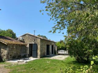 LODGE avec kitchinette terrasse et jardin privé clos - Lasserre - 6