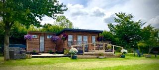 Cherry Tree Glamping Lodge - Wellington - 0