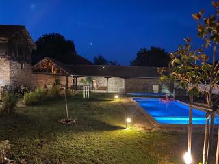 Chez le Colonel Pool House - 3