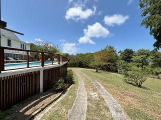 Private villa with large pool & 5min walk to beach - 5