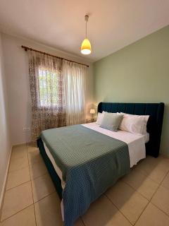 Spacious & cosy flat by the sea - Nea Moudania - 9