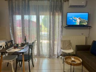 Spacious & cosy flat by the sea - Nea Moudania - 4