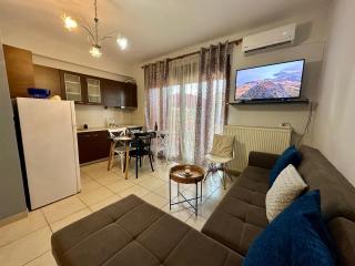 Spacious & cosy flat by the sea - Nea Moudania - 0