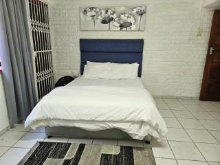 Marts Cottage - Tinley Manor - 5
