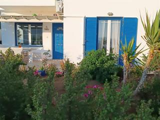 Naxian Sofias garden - Naxos Chora - 5