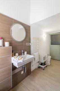 T2 Climatisé de charme, pour couple proche Arènes MaisonCarréeConciergerie - Nîmes - 7