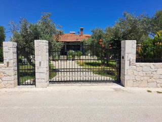 Villa Joy - Ormos Panagias - 0