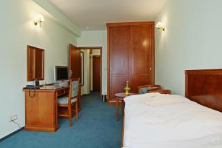 Kúpele Brusno - Kúpeľný hotel Poľana - Brusno - 7
