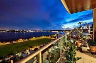 47 Breathtaking City Riverviews 2brpark - Perth - 5