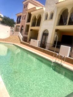 Coastal 2-bed Penthouse with roof terrace and sea view - 4