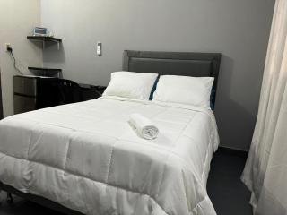 Habitación en el centro de asunción solo efectivo guaranies - 9