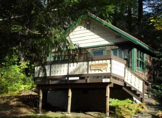 Mountain Side Chalet - 0