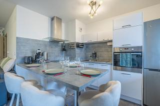 Spacieux - 4 pers' - Balcon - 2 lits - Parking - 2