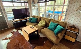 Selið Cottage - Traditional Icelandic Summerhouse with hot tub - 2