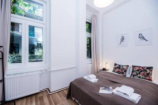 Brand NEW central AC apartment - Budapest - 2