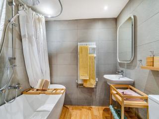 The Coach House - 1