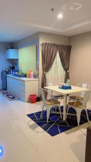 Silver Place Marina Island Lumut - 3